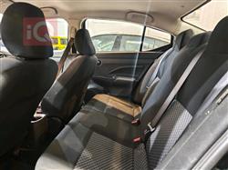 نيسان فيرسا